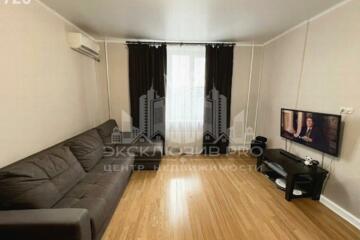 1-к квартира, 40 м², 10/17 эт.