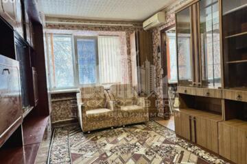 3-к квартира, 42 м², 1/5 эт.