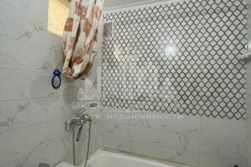 2-к квартира, 49,3 м², 5/5 эт.