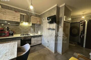 1-к квартира, 42 м², 1/9 эт.