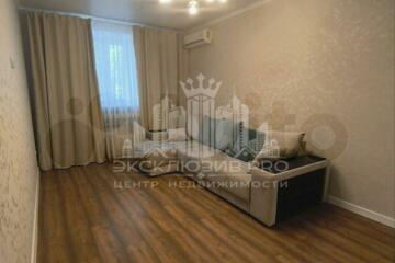 2-к квартира, 54 м², 1/9 эт.