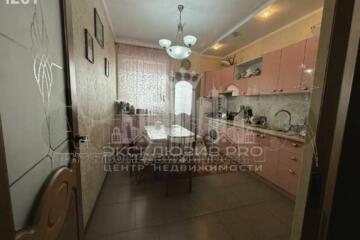2-к квартира, 57 м², 3/4 эт.