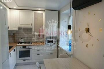 2-к квартира, 43 м², 2/5 эт.