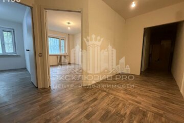 2-к квартира, 56 м², 1/10 эт.
