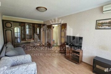 2-к квартира, 43 м², 3/5 эт.