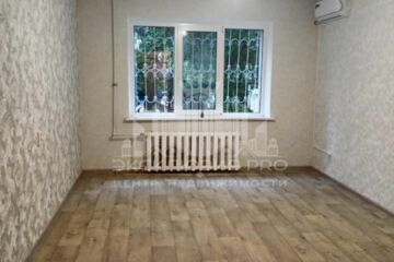 2-к квартира, 51,8 м², 1/10 эт.