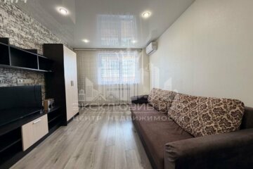 1-к квартира, 40 м², 11/18 эт.