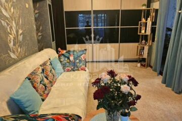 4-к квартира, 60 м², 1/4 эт.