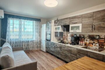 2-к квартира, 56 м², 8/17 эт.