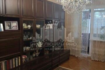 2-к квартира, 45 м², 5/5 эт.
