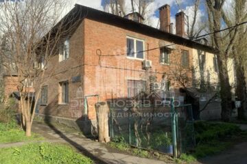 2-к квартира, 37 м², 2/2 эт.