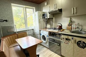2-к квартира, 44 м², 5/5 эт.