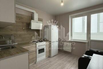 1-к квартира, 37 м², 14/18 эт.