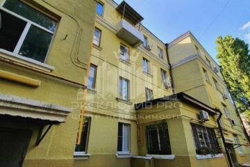 2-к квартира, 44 м², 1/4 эт.